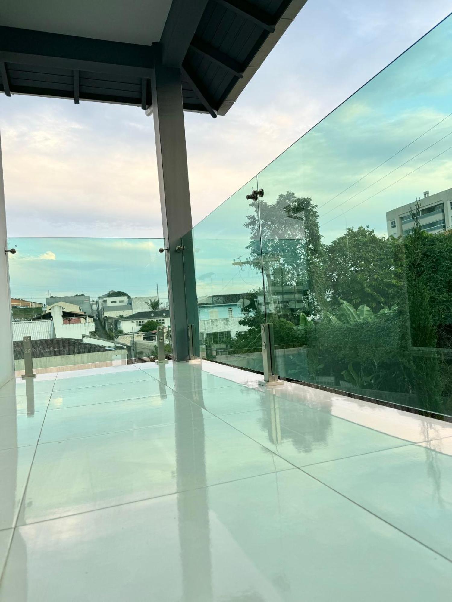 Quarto Confortavel Com Tv, Ar E Sacada Vista Jardim Florianópolis Exteriér fotografie