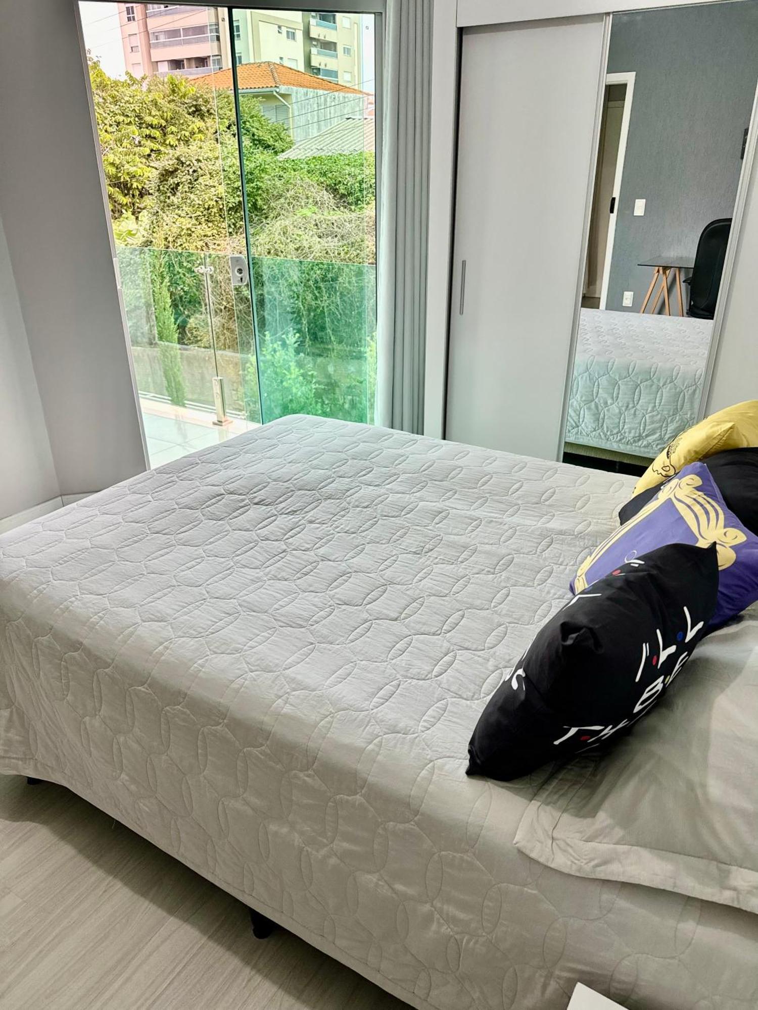 Quarto Confortavel Com Tv, Ar E Sacada Vista Jardim Florianópolis Exteriér fotografie